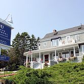Cape Arundel Inn and Resort