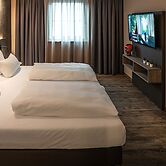 LOGINN Hotel Stuttgart Zuffenhausen