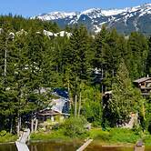 Lakefront Chalet with private dock