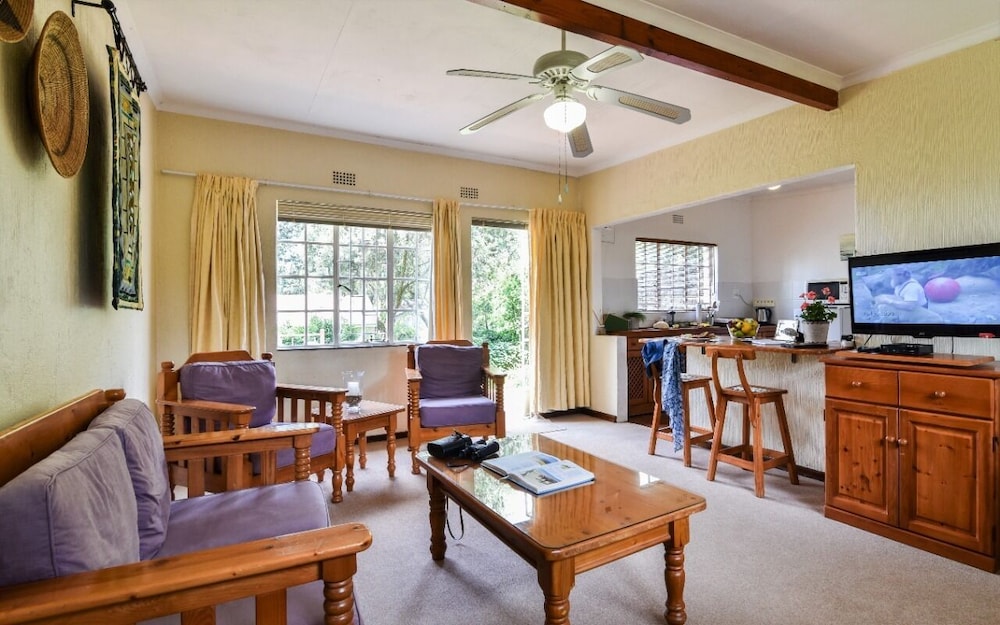 Lavender Tree Spacious Cottage for 2-3 People
