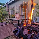 Sagewood Cottage for 2 People With Wonderful Private Terrace in Garden