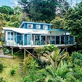 Bay View on Burrell - close to beaches