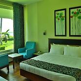 BLUSALZ MANOR Waters Edge Kochi