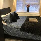 Onsite Cosy Practical Studio - in a Quite Area