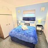 Gilling Villa Remarkable 4-bed House in Gillingham