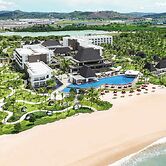 Pullman Lombok Merujani Mandalika Beach Resort