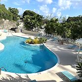 Rockley Golf 810 is a 2 Bedroom, 2 Bathroom 1st Floor Apartment With P