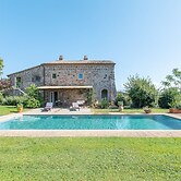 Casa del Piano Valle dei Calanchi in Front of Civita Di Bagnoregio