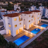 Sanders White Mountains - Smart Villa With Pool