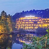 Howard Johnson By Wyndham Lake Serenity Hotel Neijiang