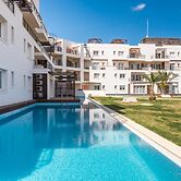 One bed Room Apartment Paradise Beach Front in Nice Residence
