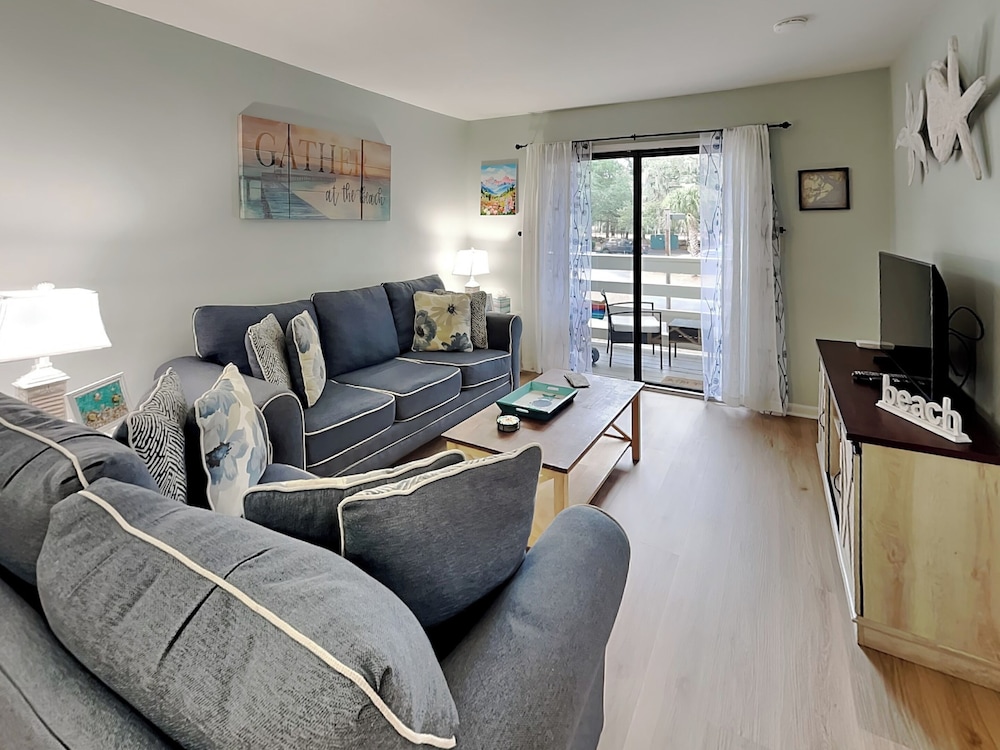 Fiddler's Cove by Hilton Head Retreats