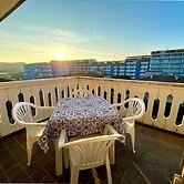 Flat With Beautiful Terrace Close to the sea