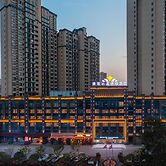 Microtel by Wyndham Miluo Downtown Hotel