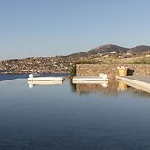 NOS Hotel & Villas