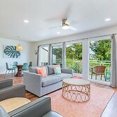 Emmalani 423 1 Bedroom Condo by RedAwning