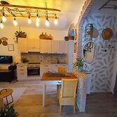 An Oasi for Traveller Close to the Lake and Lugano