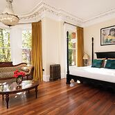 The Harrison Chambers of Distinction