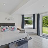 Stunning, Contemporary 1 Bedroom En-suite Annexe