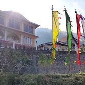 Pemaling Lords Inn Dirang