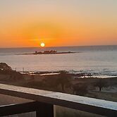 Modern Apartment First Line Beach, Montevideo UY