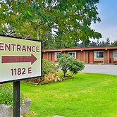 Arbutus Grove Motel