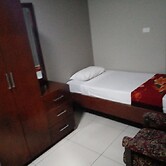 Sunseekers Outrigger Hotel