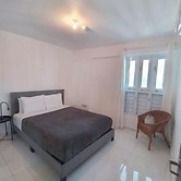 Arecibo Hotel 2105