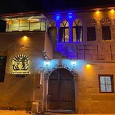 Zuwinasa House Hotel