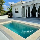 Modern 3bed House in the Heart of Swetes Village