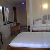 Two Oceans Hotel-Voi