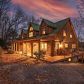 Ar'ya Relaxed Chalet by Taylor Made Deep Creek