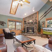 Fore Seasons Getaway by Taylor Made Deep Creek