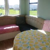 Charming 3-bed Caravan in Camber Food Rest