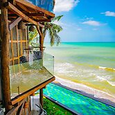 RCH Luxury Hotel & Pool