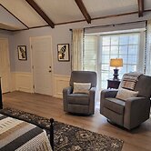 Butterfield Inn Main Street Cottages