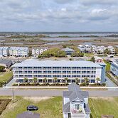 Saltwater Suites
