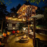 TIRA VILAGNA SUITES & SPA