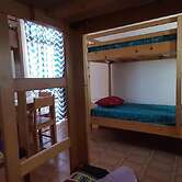 Room in Guest Room - Beautiful 1 Bed in Mixed Dormitory Room 1 - Ah Ma