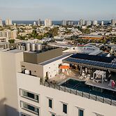 Holiday Inn Express & Suites Sunshine Coast by IHG