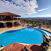Hotel Las Rocas Resort