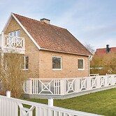 Beautiful Home in Sölvesborg With 5 Bedrooms, Sauna and Wifi