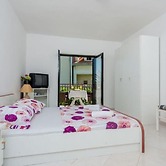 Aesthetic Apartment With Balcony and Sea View