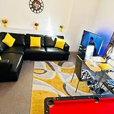 Luxury 2 Bedroom Entire Flat - Self Check in & Check out