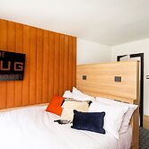 The Snug Townhouse