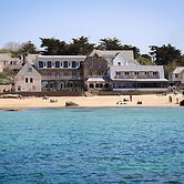 Logis Hôtel Saint-Guirec et de la Plage