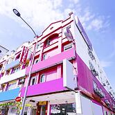 OYO 90486 Station Hotel