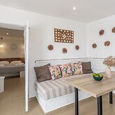 Vouno Country Studio