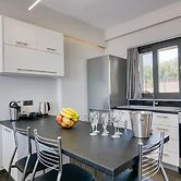 Serenity Suites Sea View 4