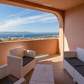 Tomica - Open Pool - A2 Mali